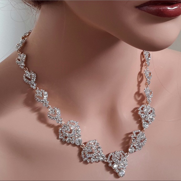 NWT Rhinestone Crystal Necklace - Picture 6 of 7